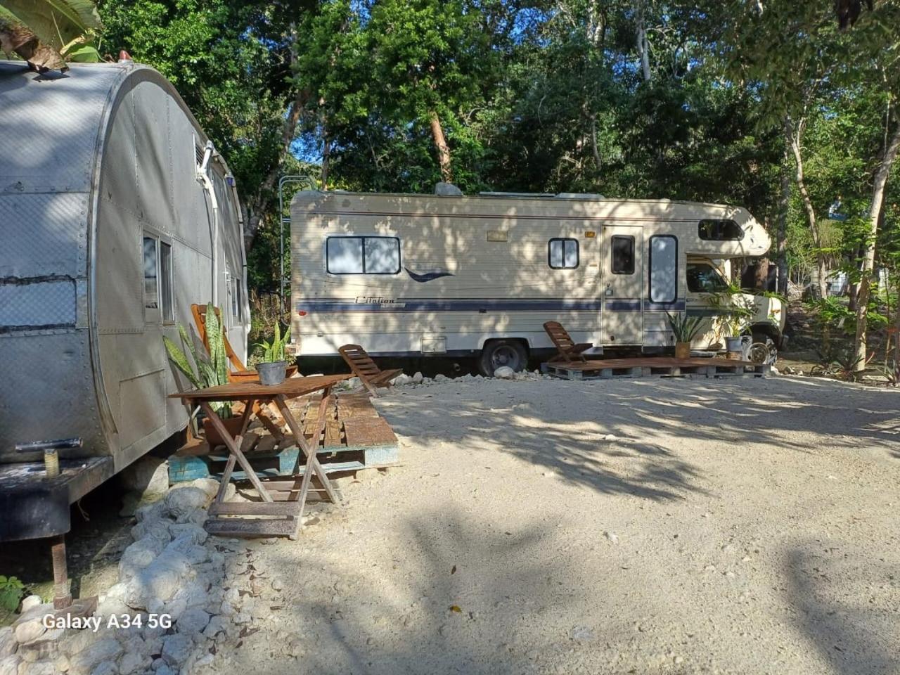 Momotoh Camper Hotel Xpujil Exterior photo