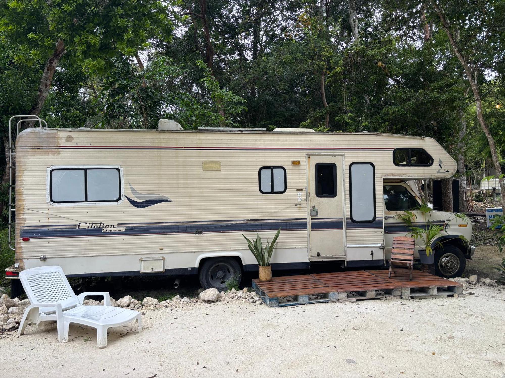 Momotoh Camper Hotel Xpujil Exterior photo