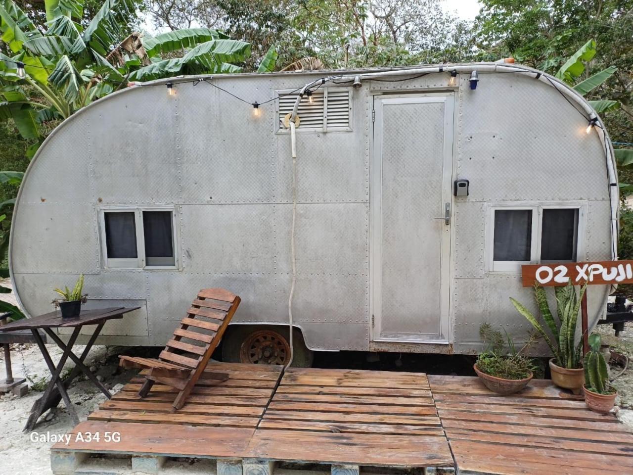 Momotoh Camper Hotel Xpujil Exterior photo